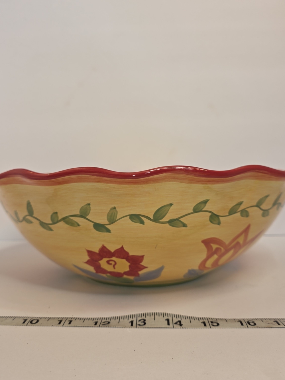 Pfaltzgraff Yellow Floral Scalloped Bowl with Red Edge